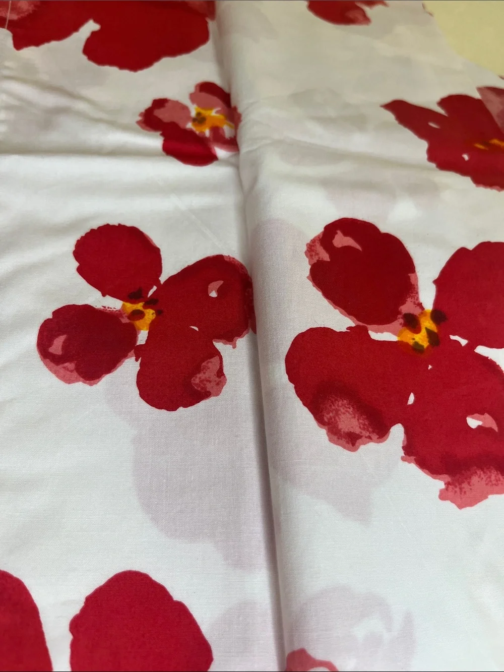 Vintage, Retired, Pottery Barn Set of 4 Vibrant Red Poppy Napkins- 100% Cotton